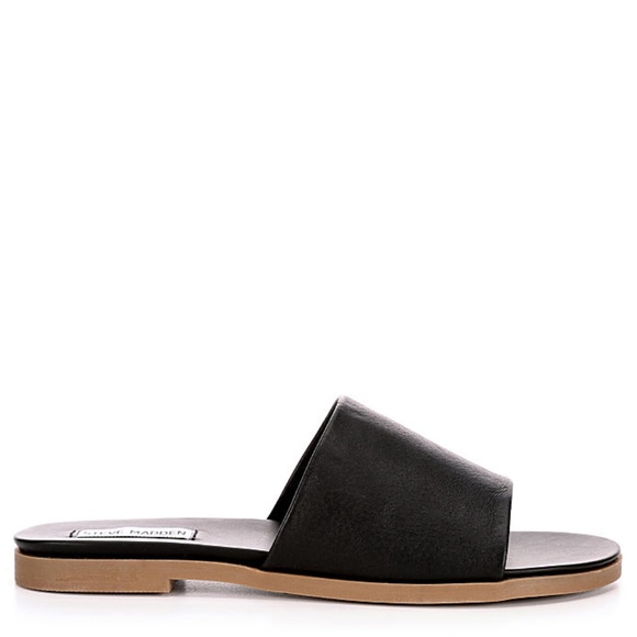 Steve Madden | Shoes | Steve Madden Leather Karolyn Flat Sandals 85 | Poshmark
